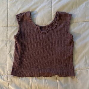 Sleeveless Textured Top in Purple